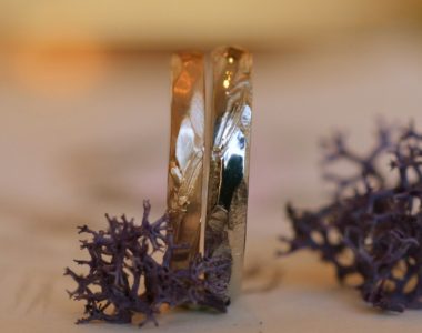 『クジラ』がテーマの結婚指輪