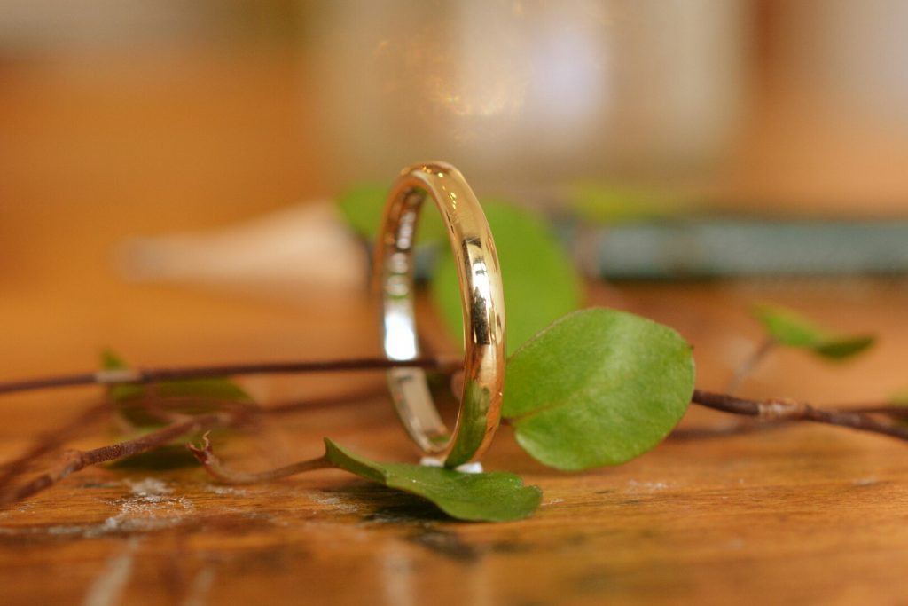 プラチナとイエローゴールドの結婚指輪