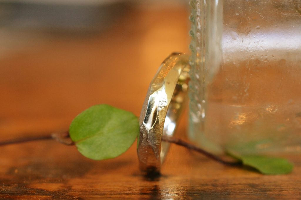 リバーシブルの結婚指輪