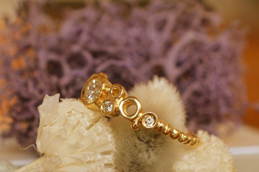 細身で18kのリング沼津三島