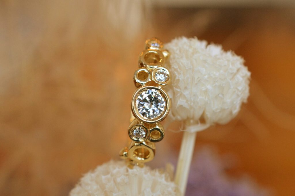 0.2ct細身の婚約指輪静岡県東部