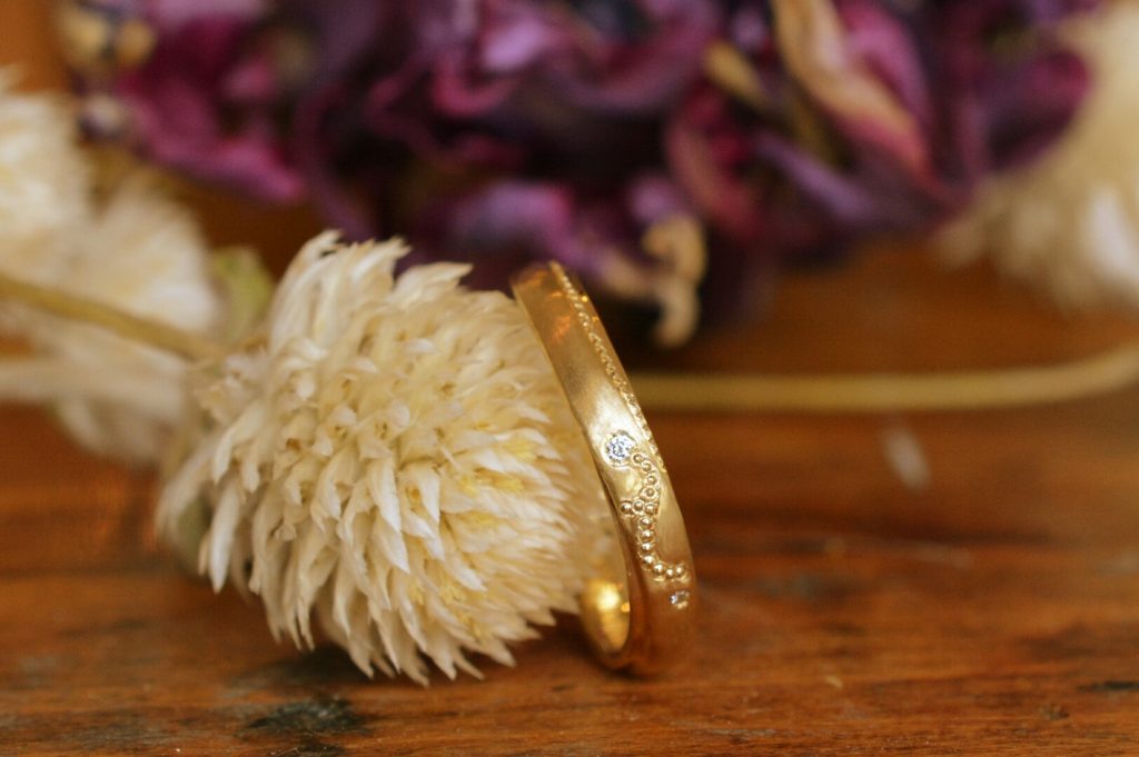 ミル打ちの結婚指輪をフルオーダー