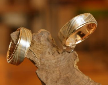 木目の結婚指輪