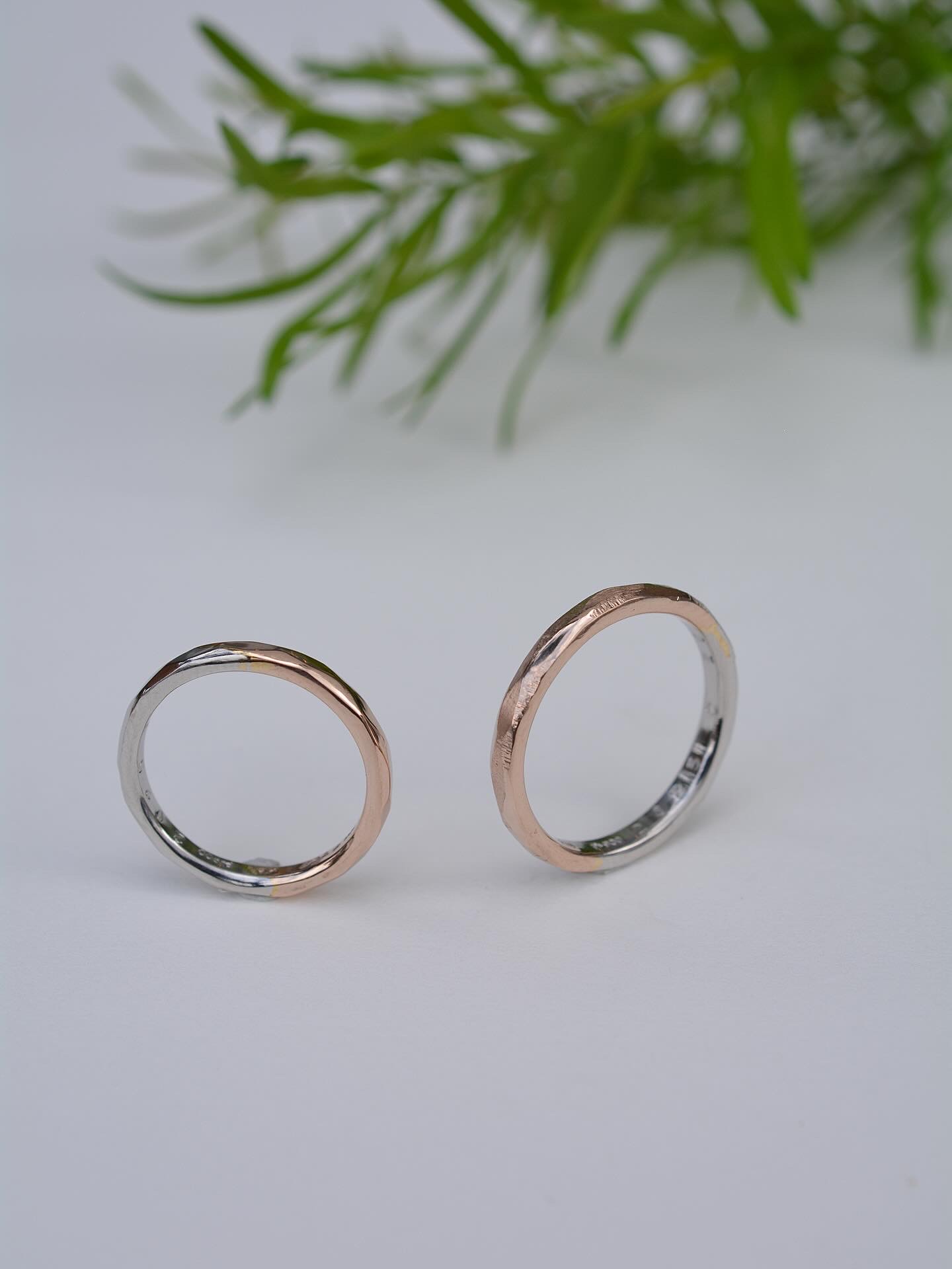 2カラーデザインのマリッジリング