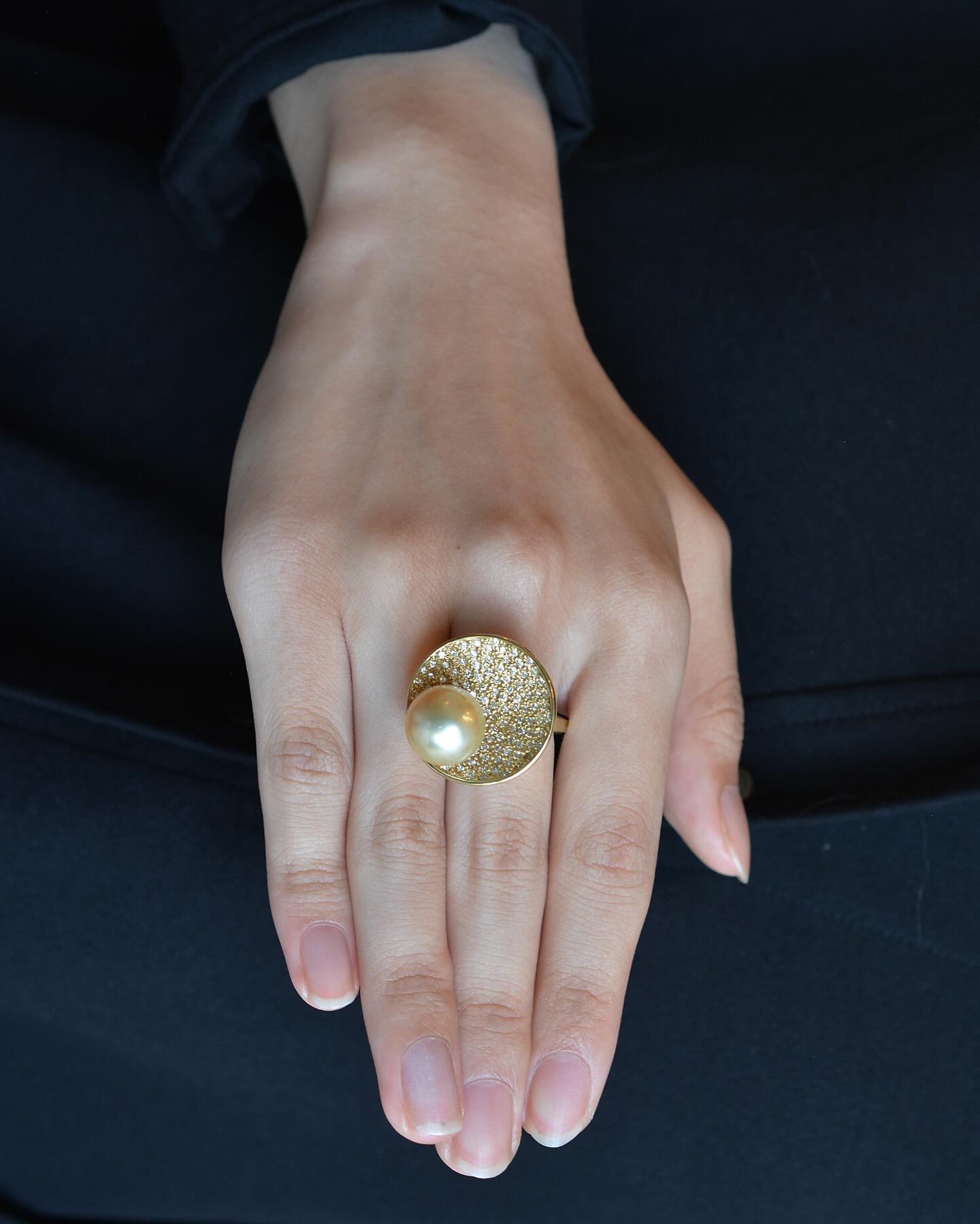 ゴールドパールのファッションリング