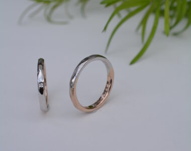 2カラーデザインのマリッジリング