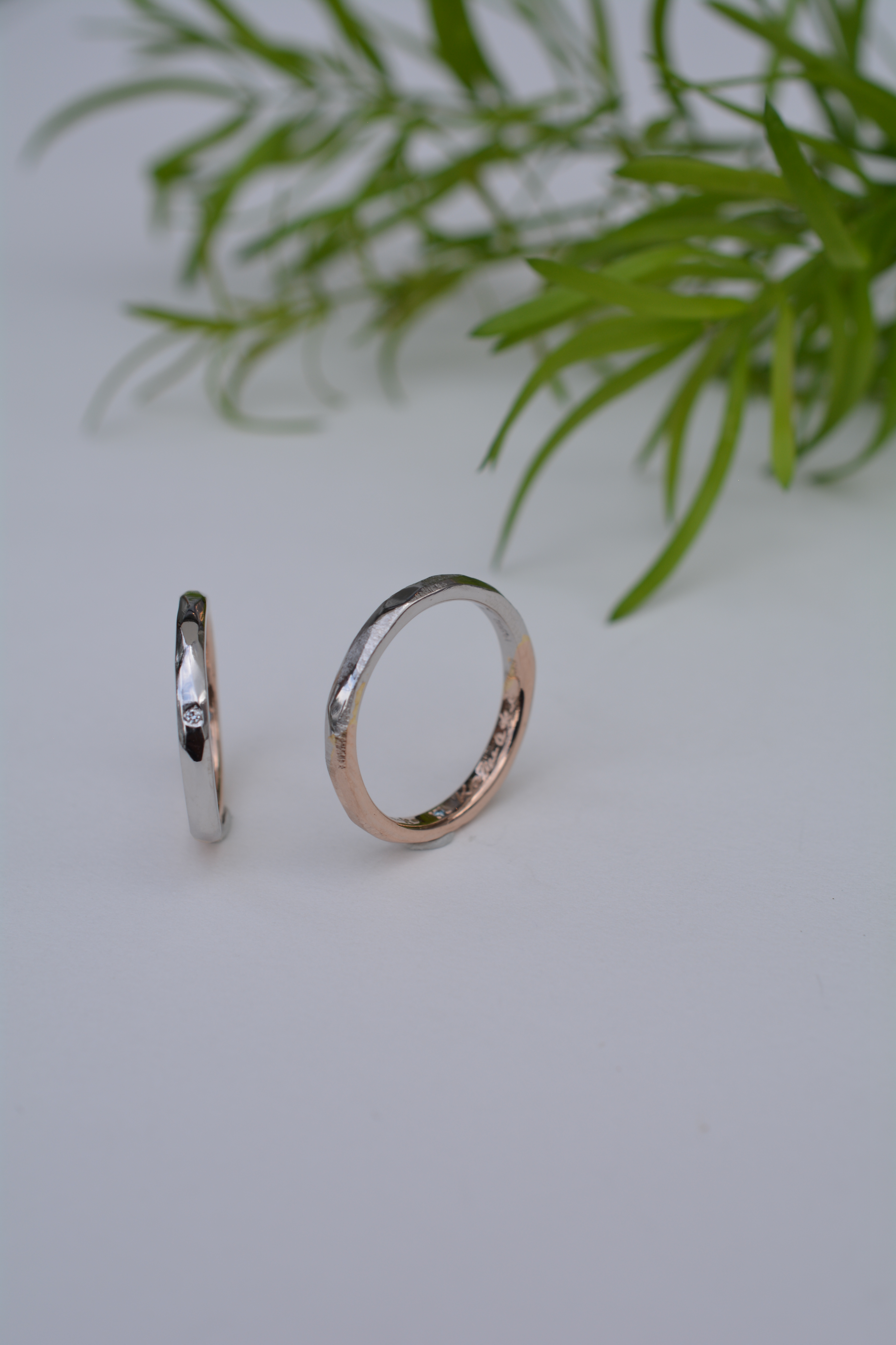 2カラーデザインのマリッジリング